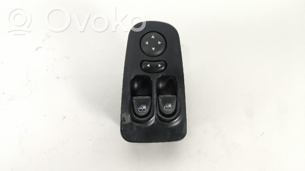 Lancia Ypsilon Electric window control switch 