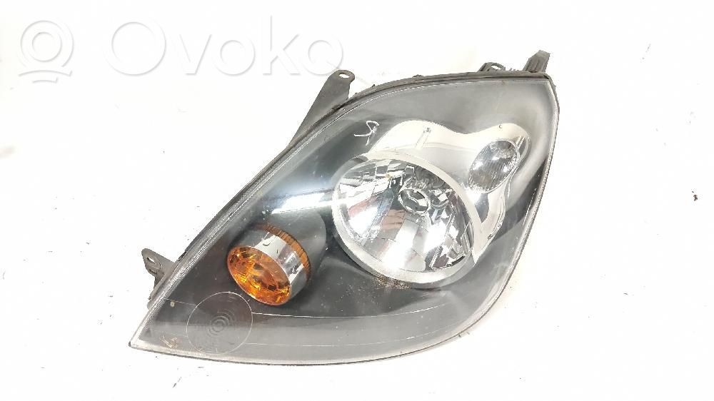 Ford Fiesta Headlight/headlamp 