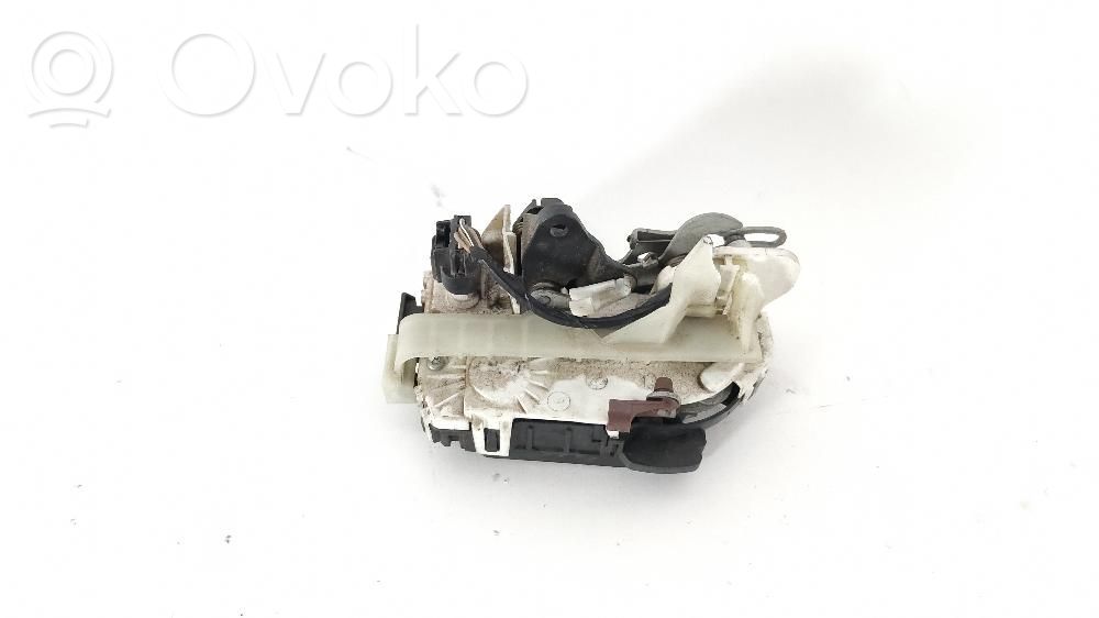 Jeep Compass Aizmugurē slēdzene 