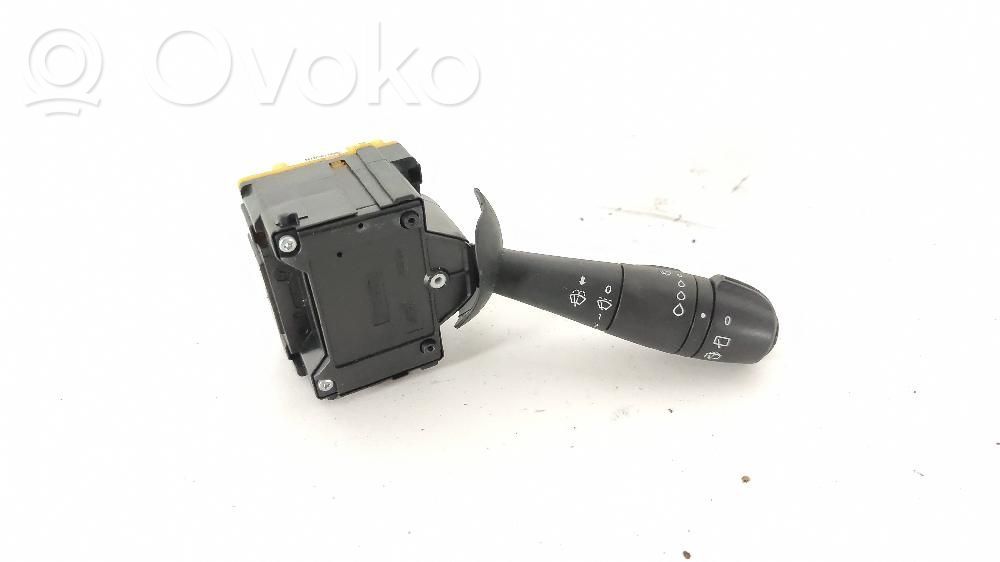 Renault Captur Light switch 
