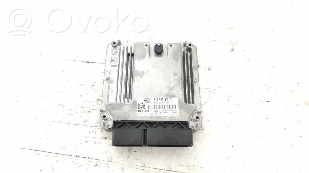 Volkswagen Multivan T5 Engine control unit/module 