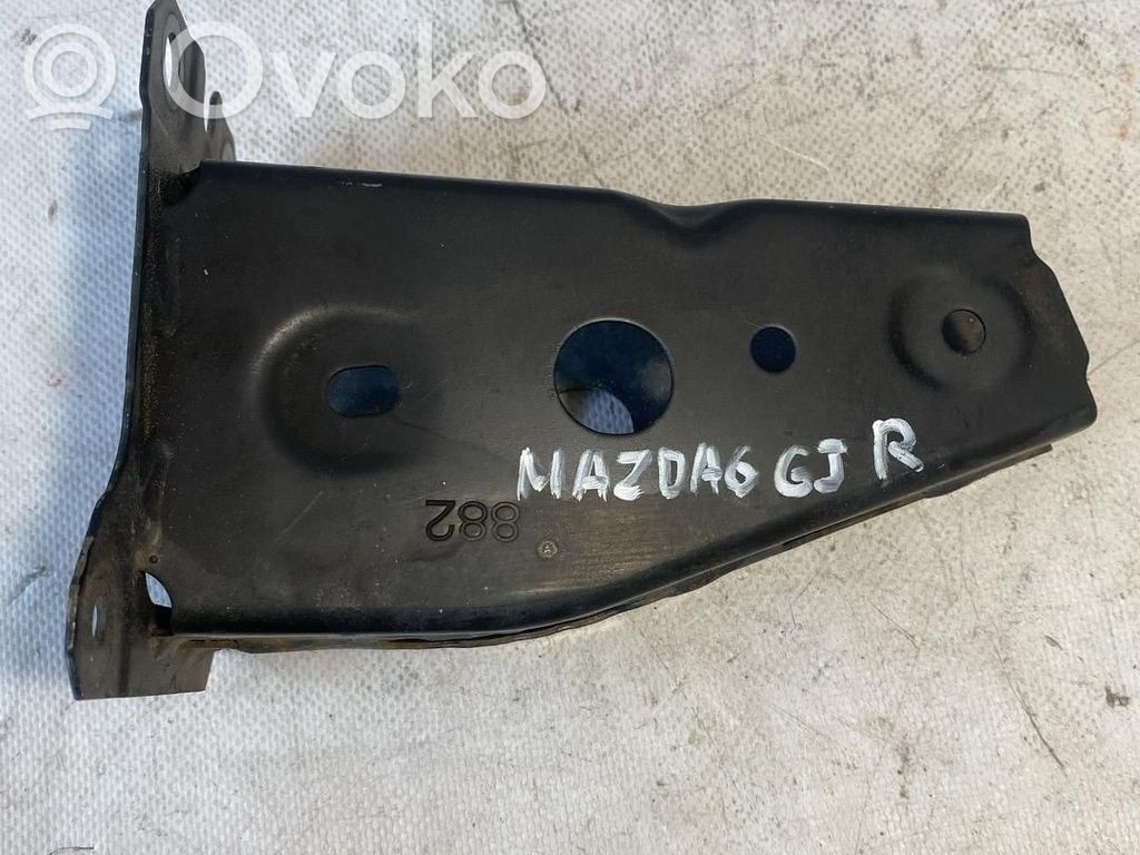 Mazda 6 Soporte de montaje del parachoques trasero 