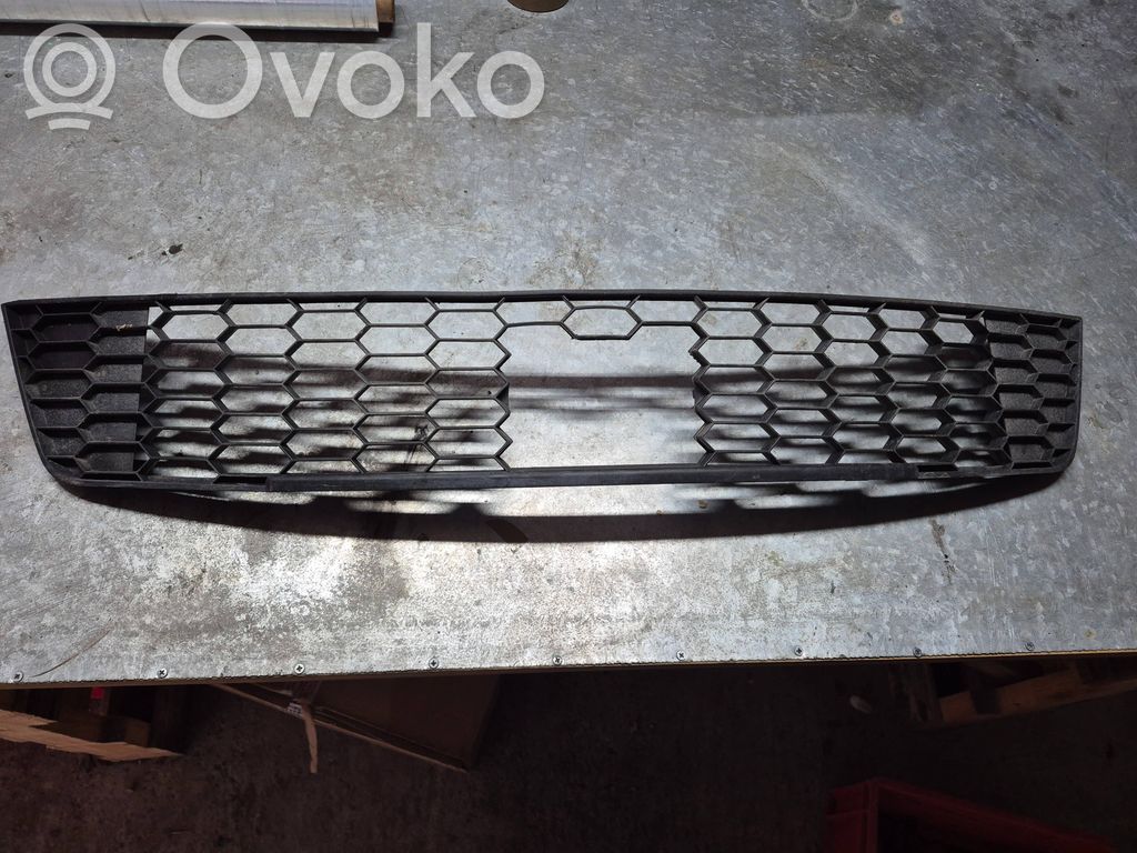 Skoda Octavia Mk3 (5E) Kratka dolna zderzaka przedniego 
