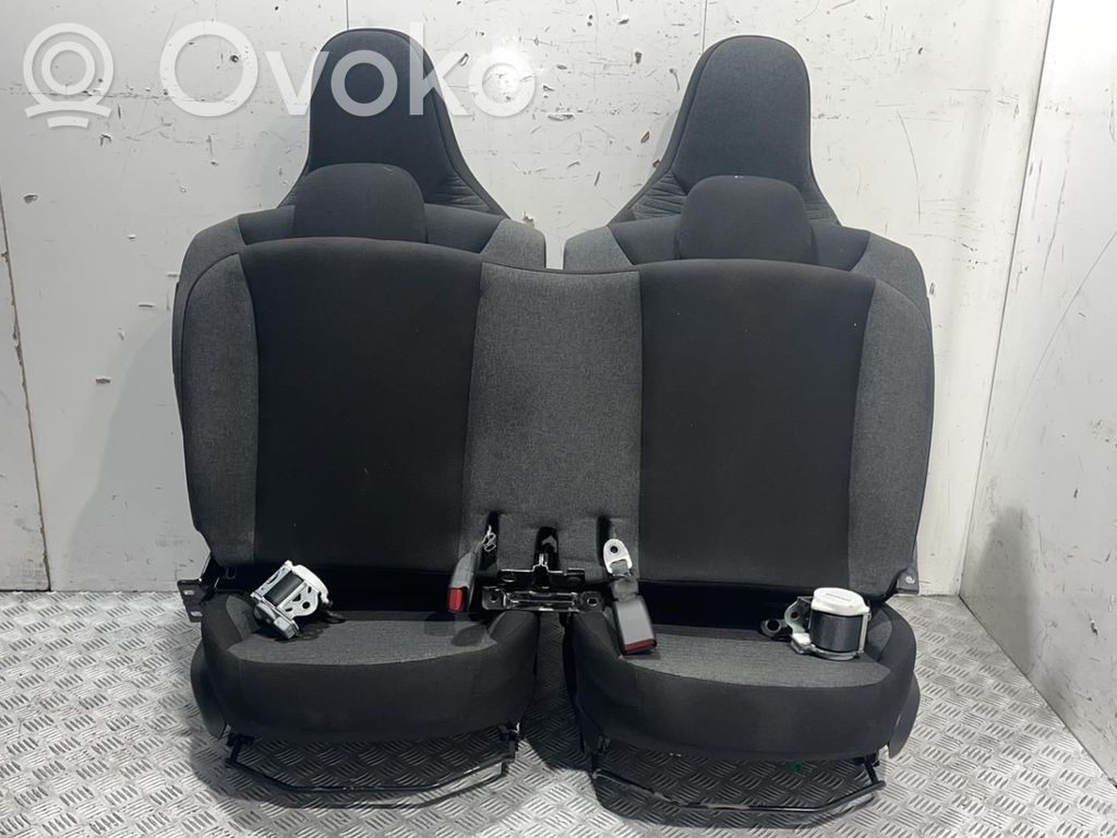 Juego interior   B0009439VL