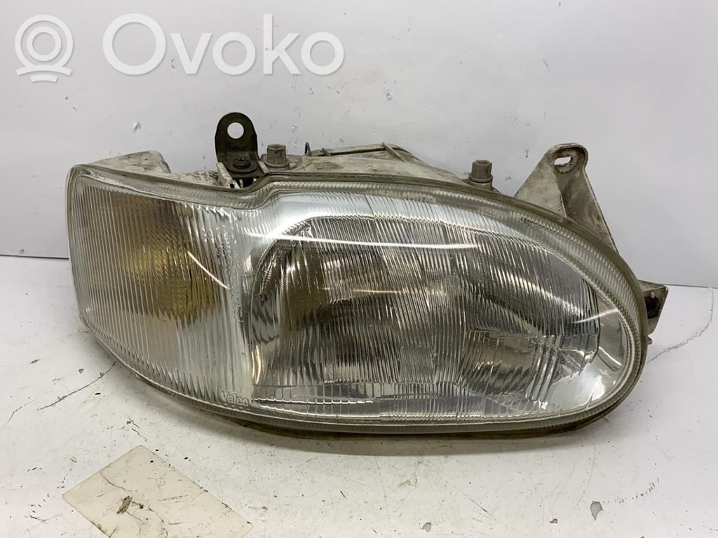 Headlight/headlamp   1046865