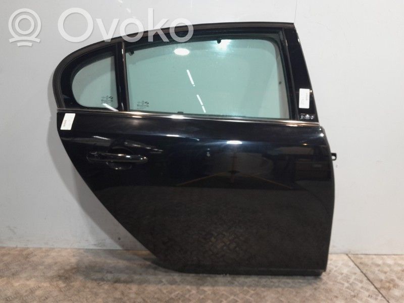 Renault Latitude (L70) Puerta trasera 