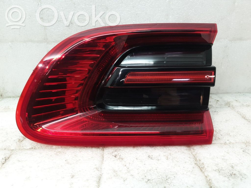 Porsche Macan (95B) Takaluukun takavalot 