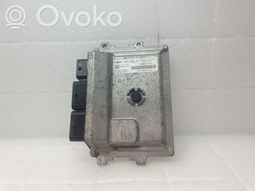 Peugeot 108 Engine control unit/module 