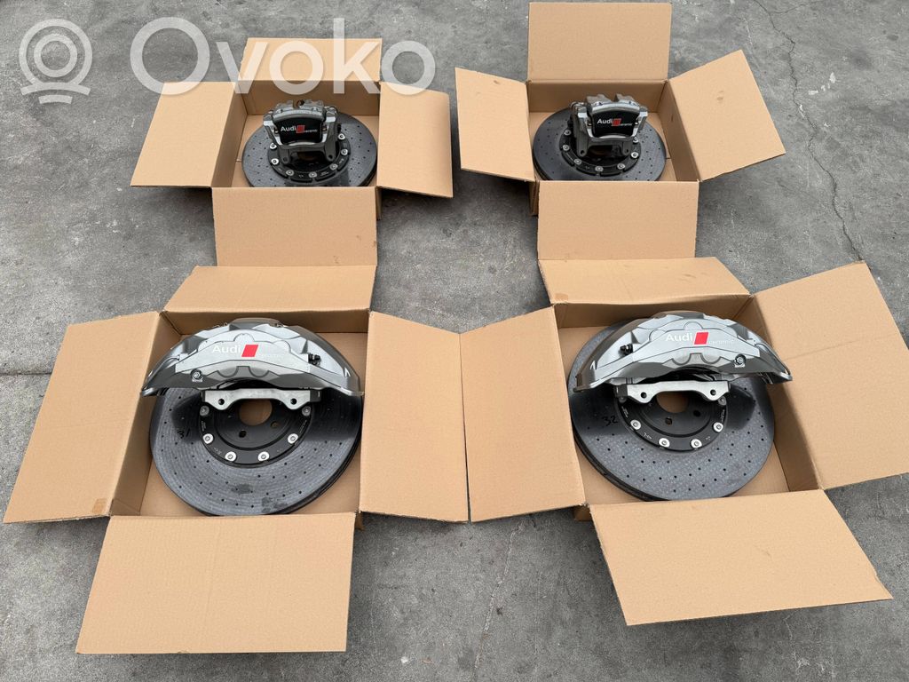 Audi RS6 C8 Set dischi freno e pinze 