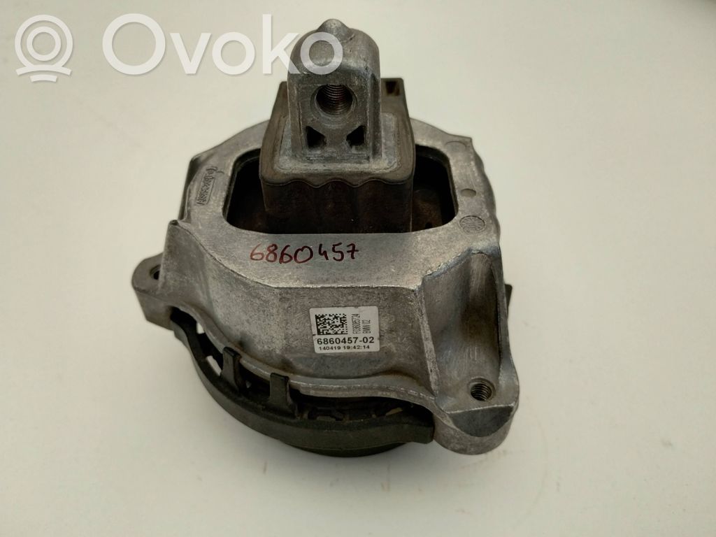 Engine mount bracket   6860457