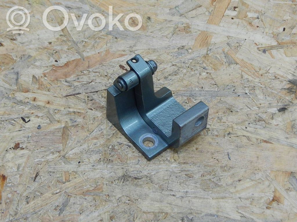Volkswagen Multivan T5 Zawias górny drzwi przednich 