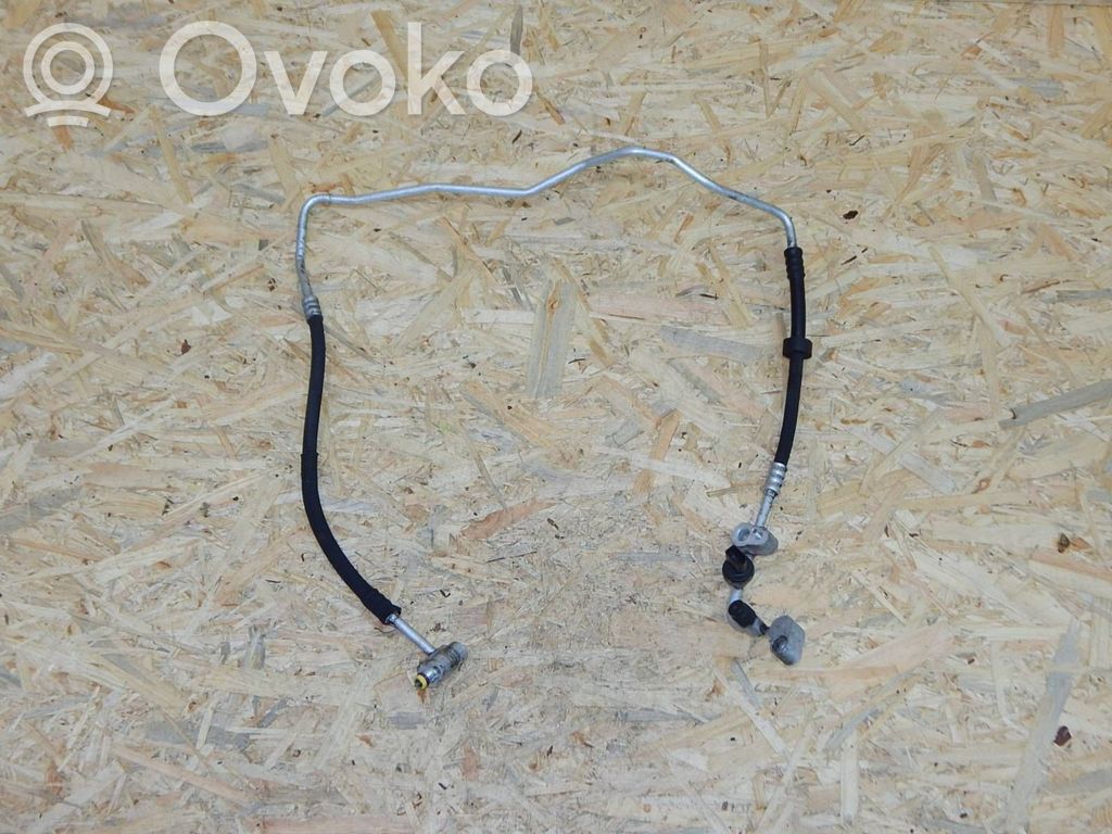 Volkswagen Multivan T5 Conductă/furtun aer condiționat (A/C) 