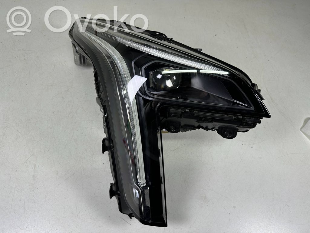 Cadillac XT4 Scheinwerfer 