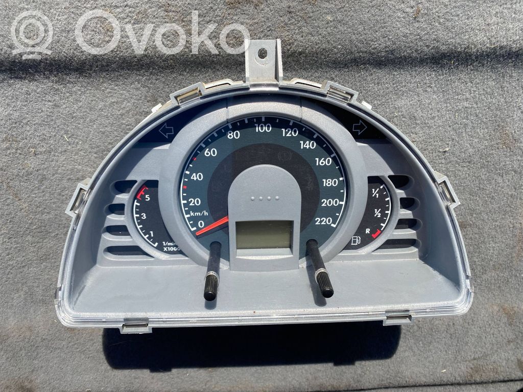 Volkswagen Fox Speedometer (instrument cluster) 