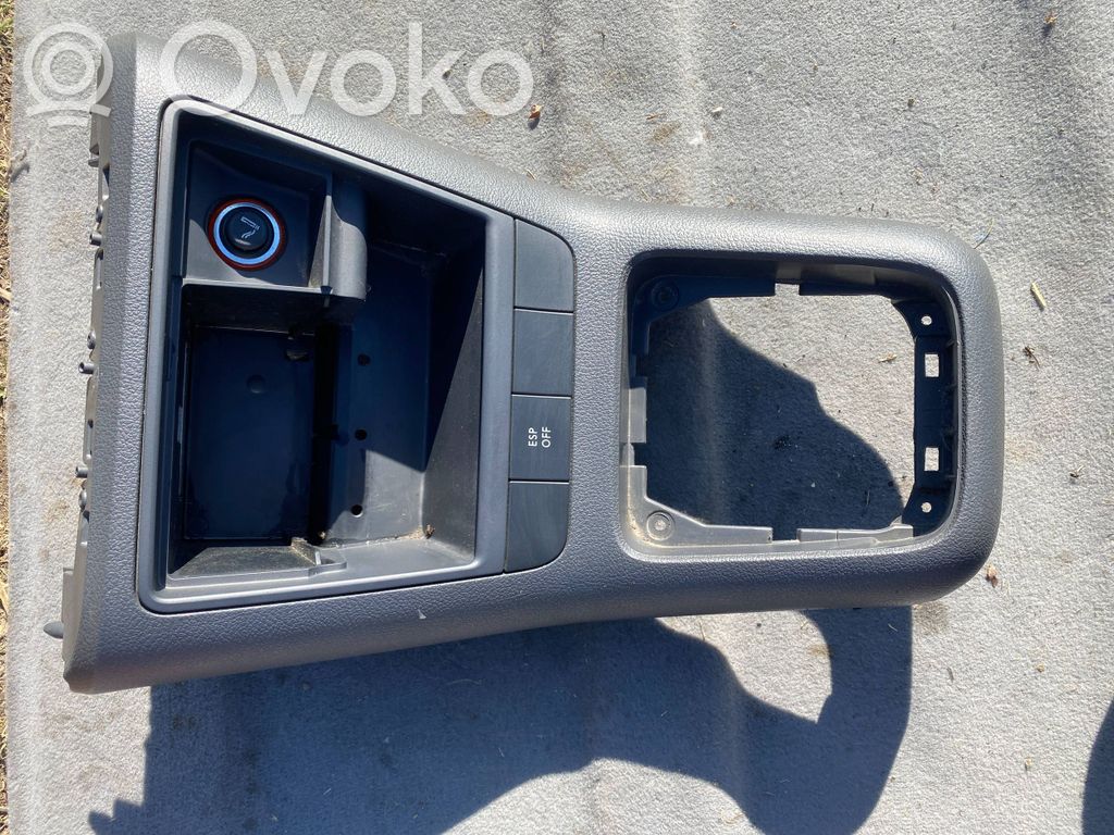 Volkswagen Golf Plus Centrālā konsole 