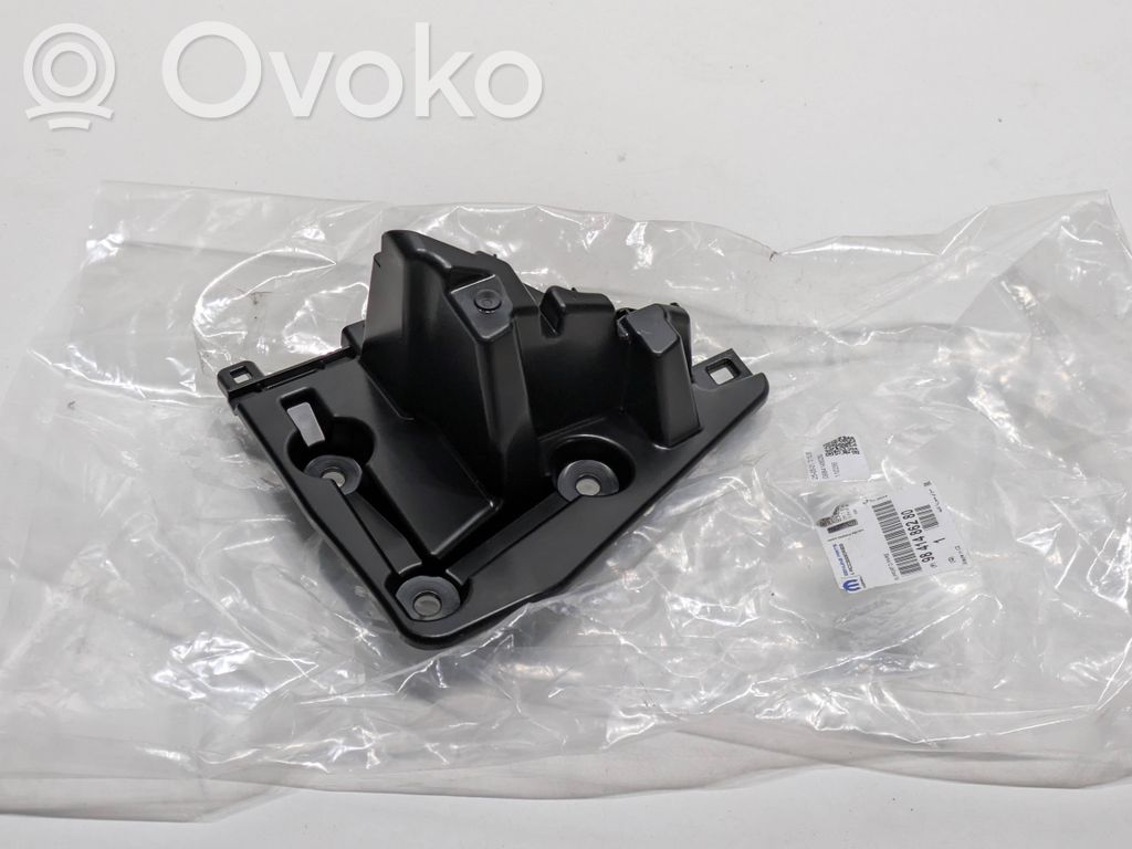 Opel Astra L Takapuskurin kannake 