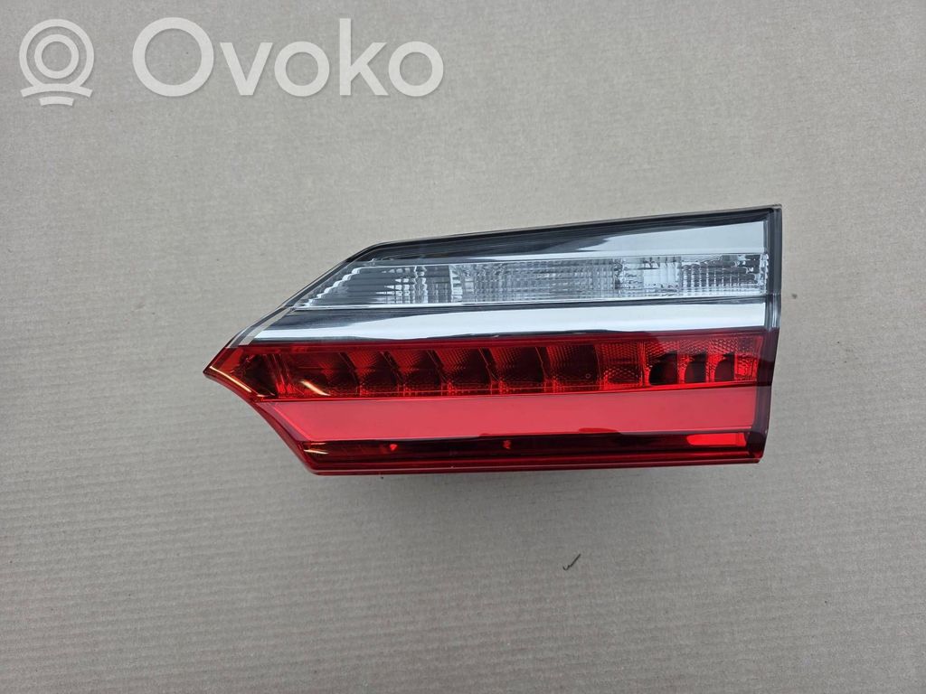 Toyota Corolla E160 E170 Lampa tylna 