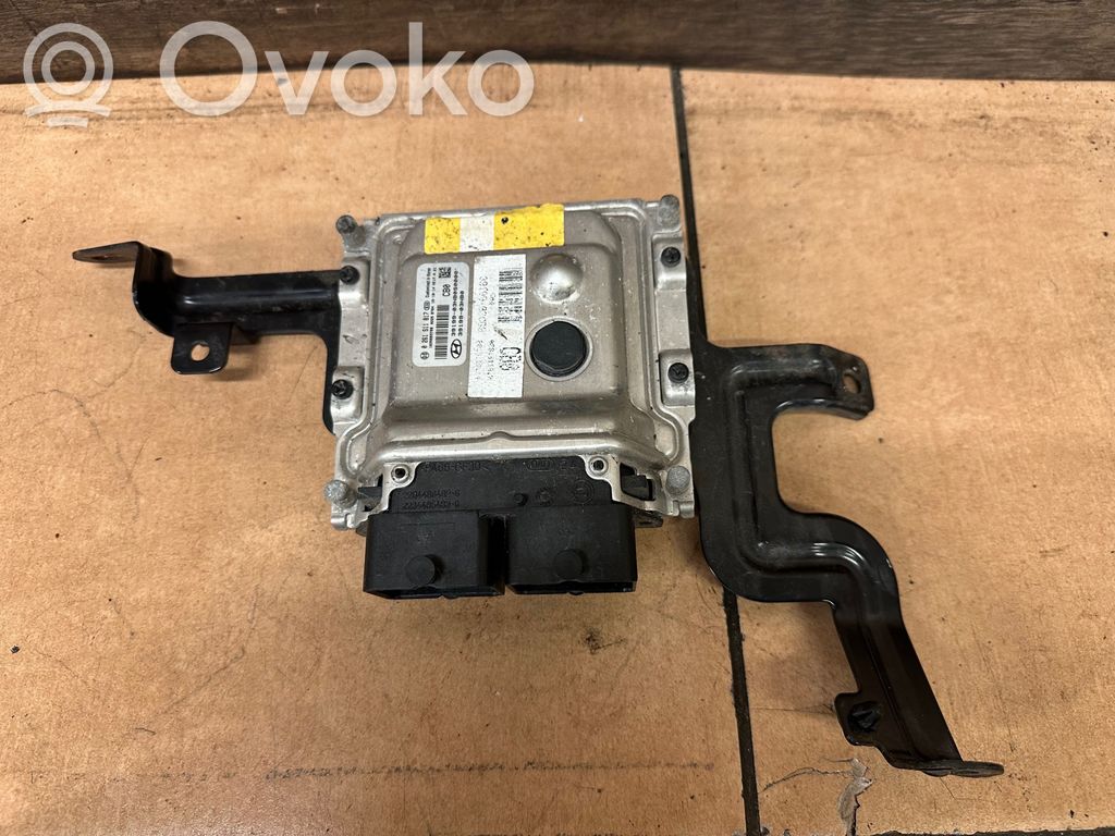 Hyundai i30 Engine control unit/module 