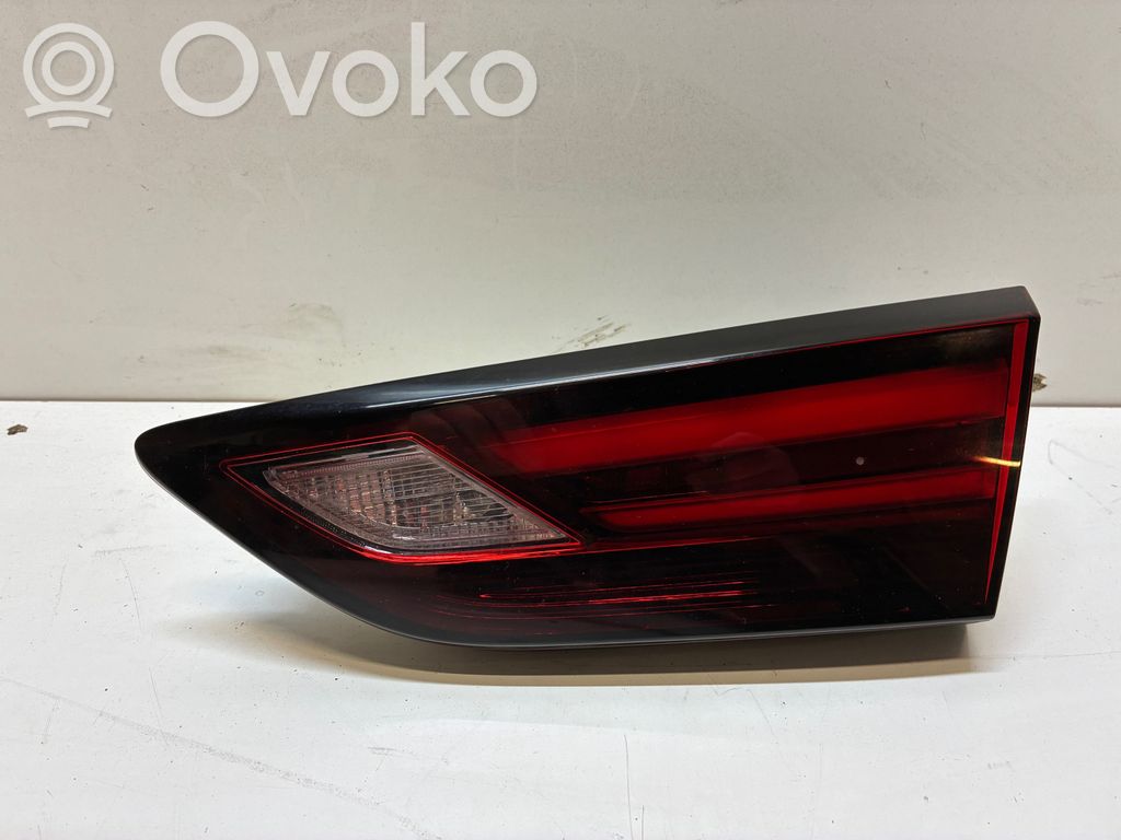 Opel Astra K Lampy tylnej klapy bagażnika 