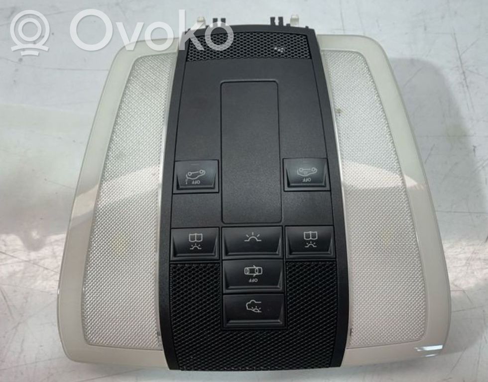 Mercedes-Benz C W204 Światło fotela przedniego 