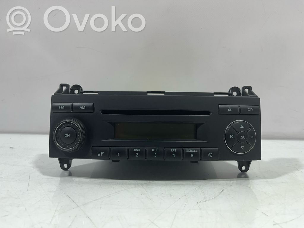Panel / Radioodtwarzacz CD/DVD/GPS   A9068201486,9068201486