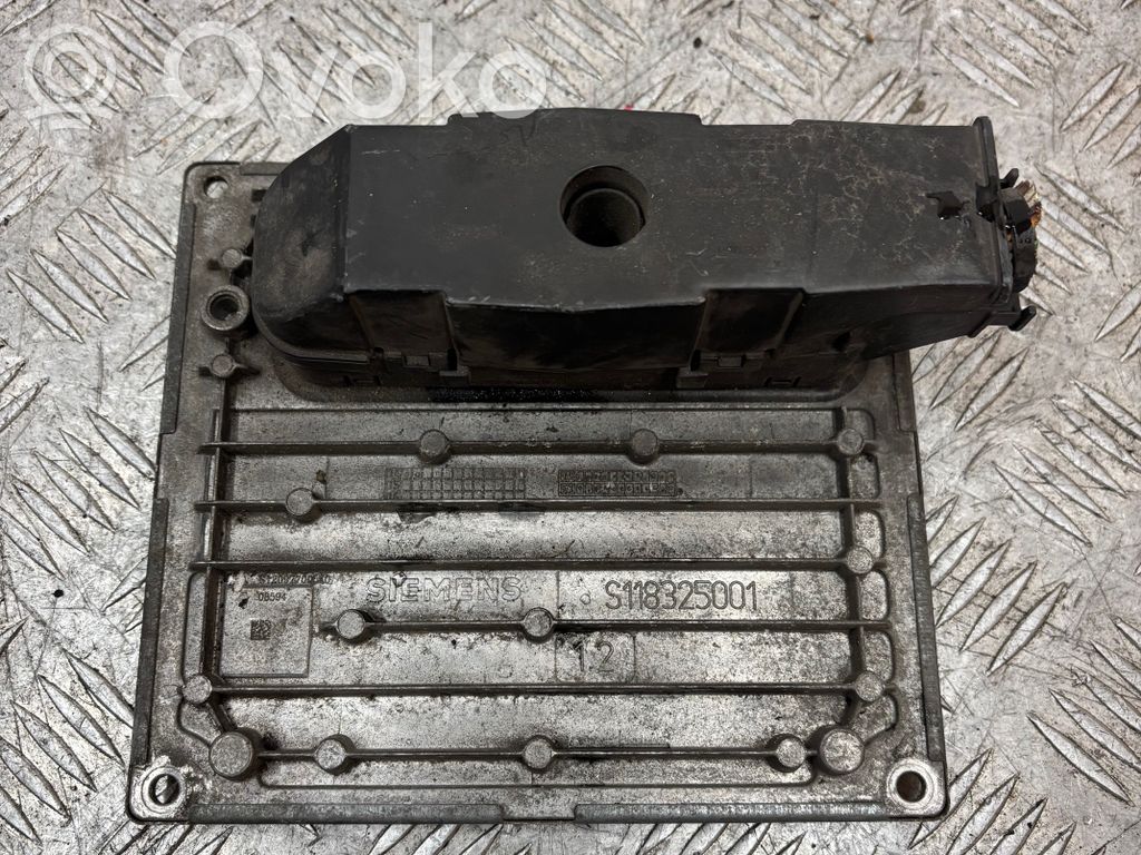 Unidad de control/módulo del motor   4S6112A650CB,S120977005A