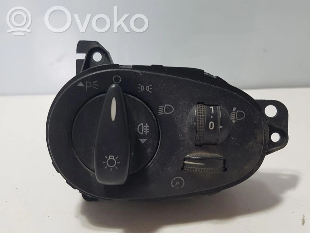 Ford Focus Light switch 