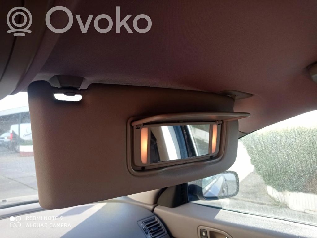 Sun visor