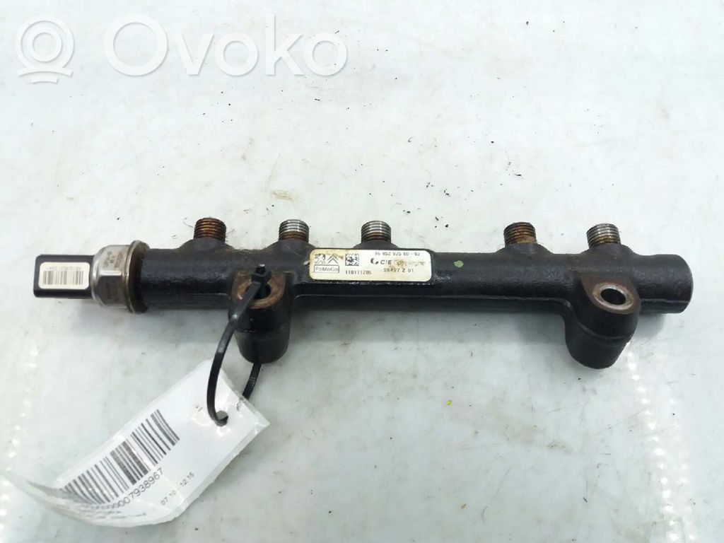 Ford Focus C-MAX Rampa inyectora 