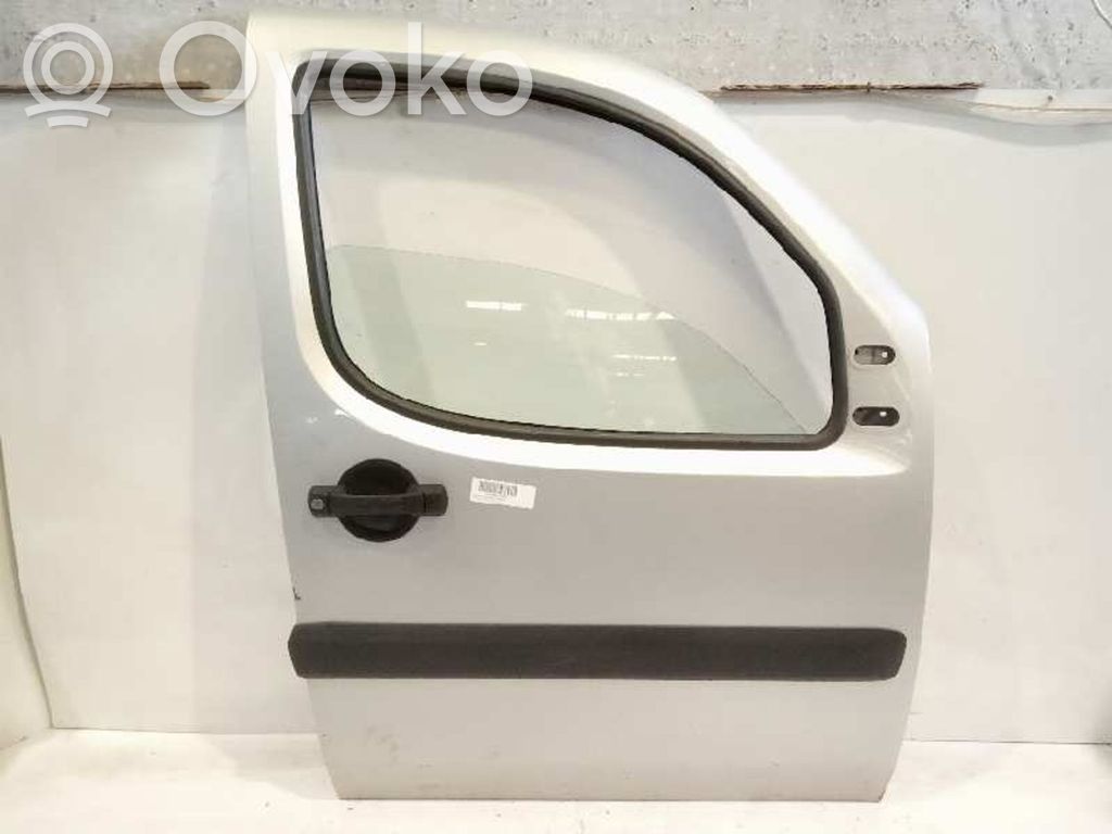Fiat Doblo Drzwi przednie 