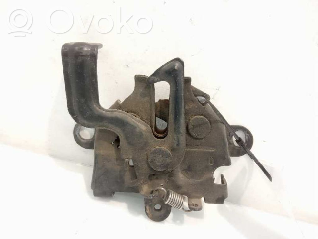Toyota Yaris Tie down hook / loop 