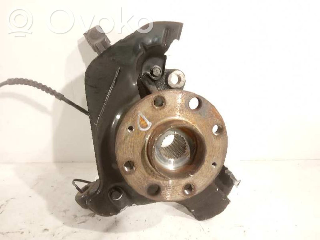 Opel Corsa D Achsschenkel vorne 