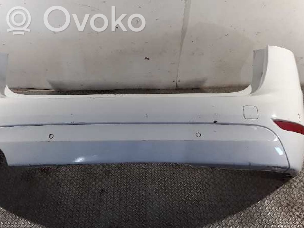 BMW 2 F46 Parachoques 