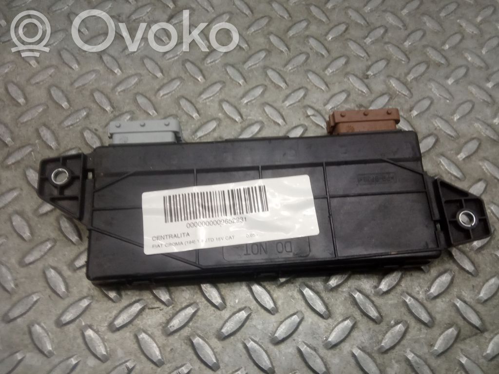 Unidad de control/módulo del motor   51796698