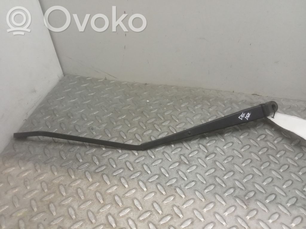 Suzuki Swift I Ramię wycieraczki szyby przedniej / czołowej 