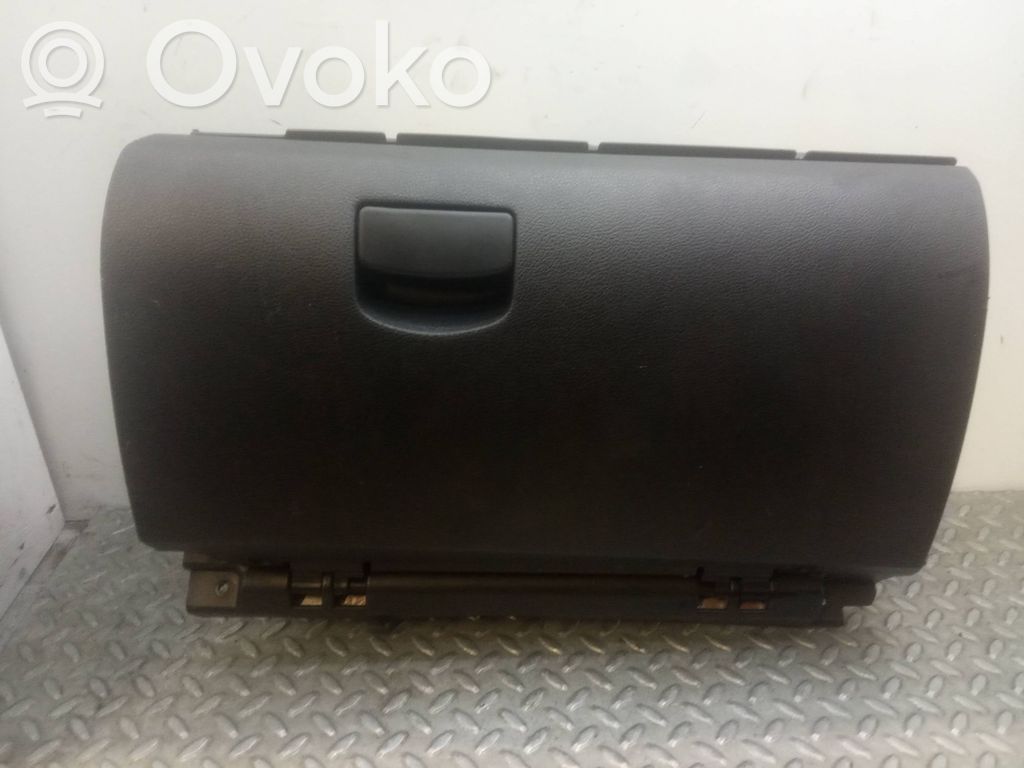 Guantera   66208AJ010