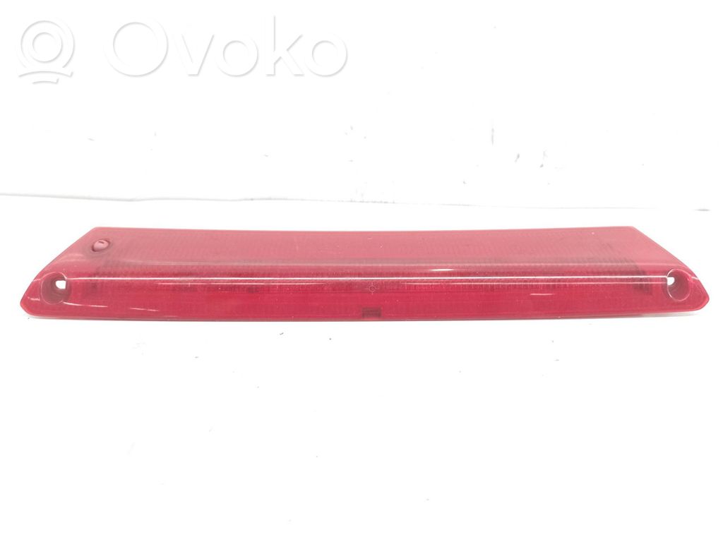 Moldura de la puerta trasera   8A6113A613AJ
