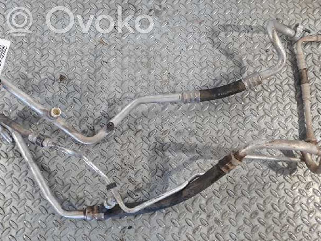 Ford Focus Ilmastointilaitteen putki (A/C) 
