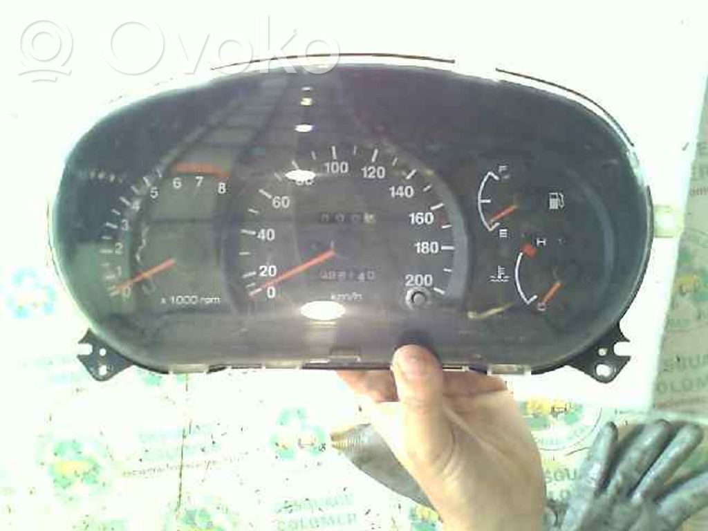 Hyundai Accent Speedometer (instrument cluster) 