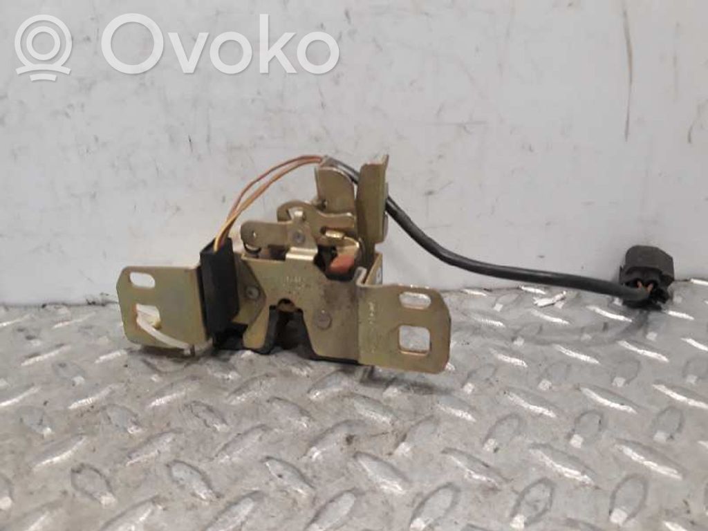 Ford Mondeo MK I Zamek klapy tylnej bagażnika 