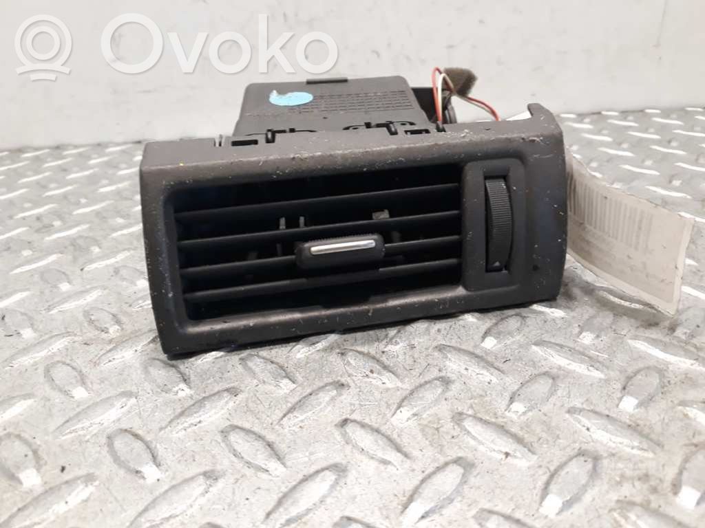 Air flow deflector