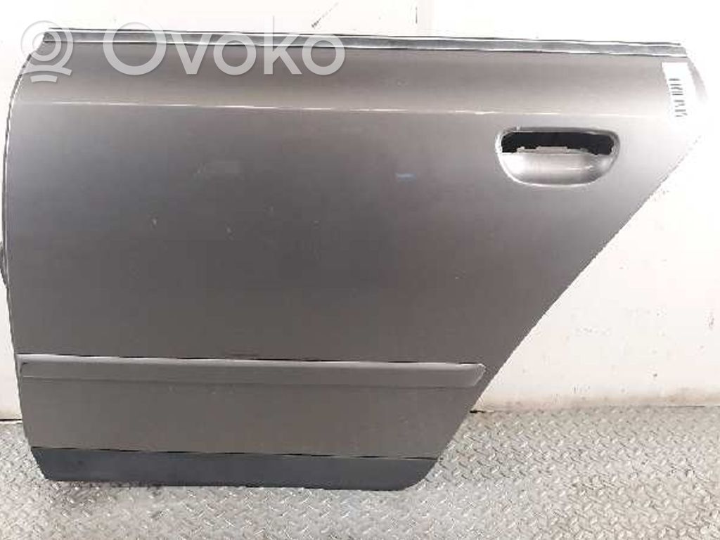 Puerta trasera   8E0833051