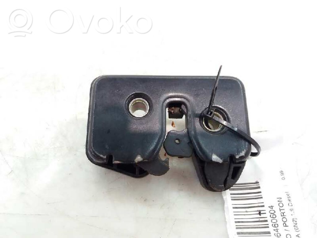 Volkswagen Polo III 6N 6N2 6NF Blocco chiusura del portellone 