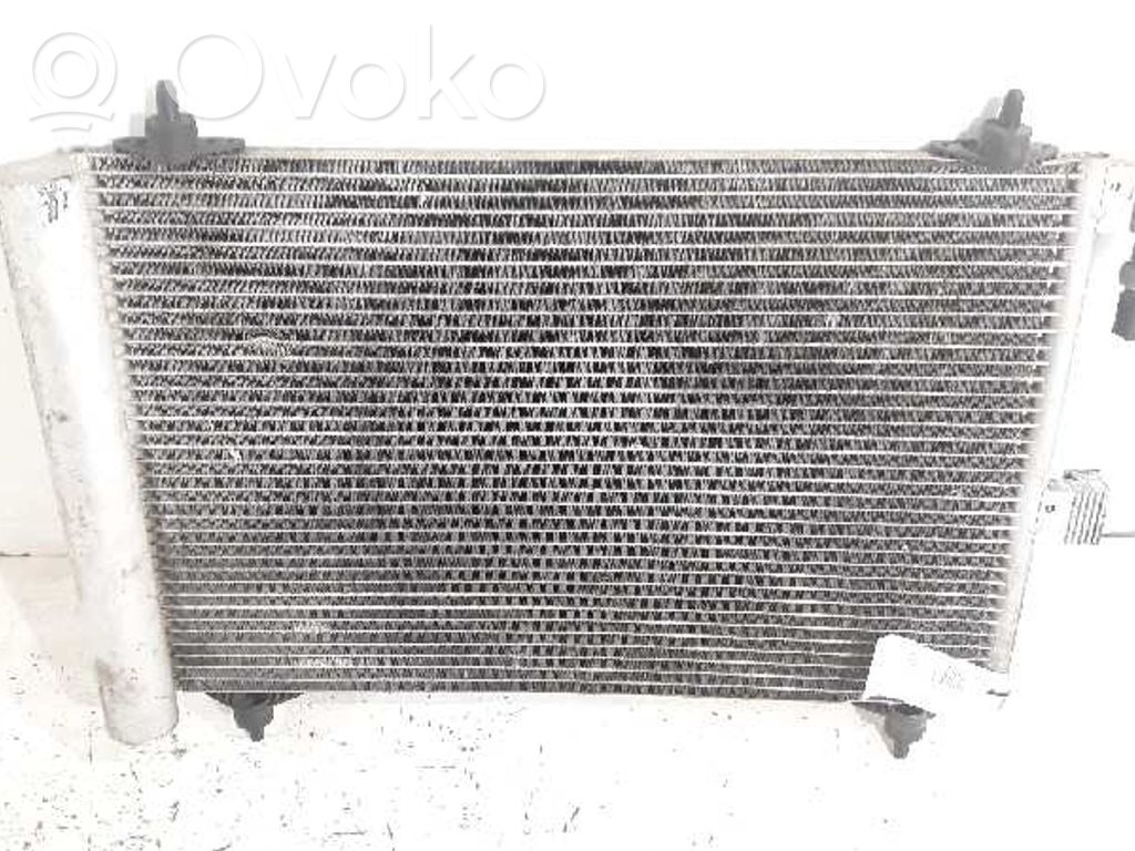 Radiateur condenseur de climatisation