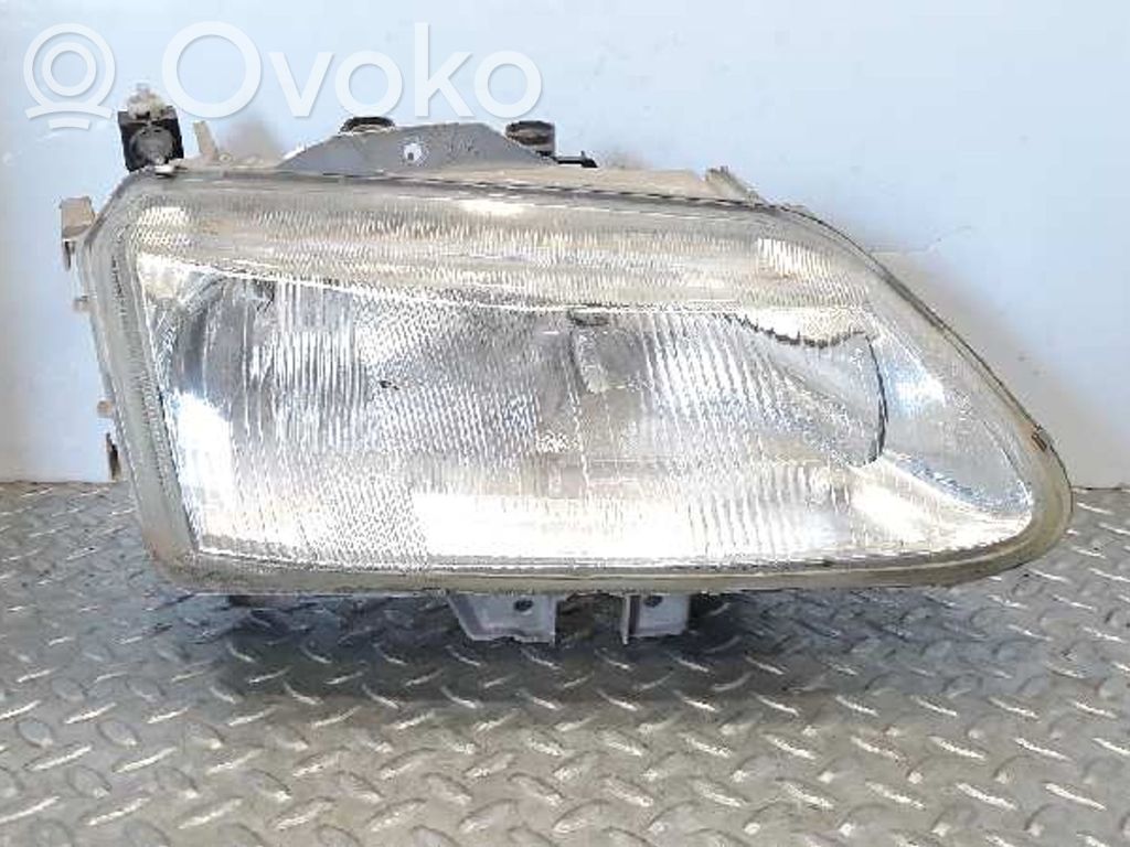 Renault Laguna I Scheinwerfer 