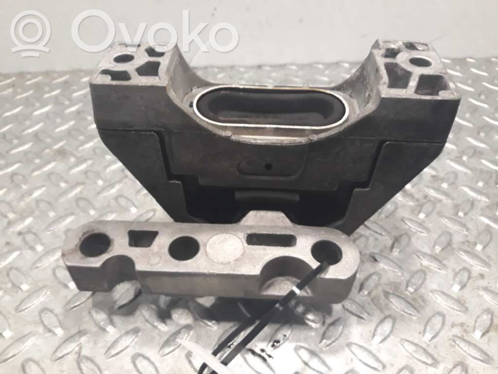 Opel Vectra C Engine mount bracket 
