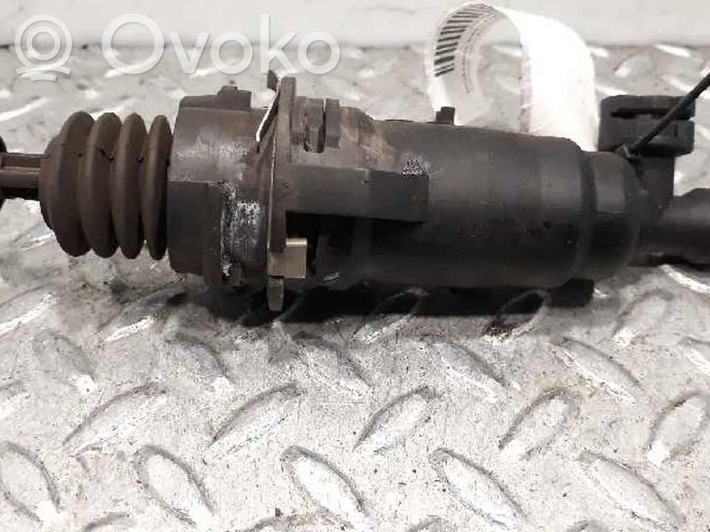 Skoda Octavia Mk2 (1Z) Siłownik sprzęgła / Wysprzęglik 