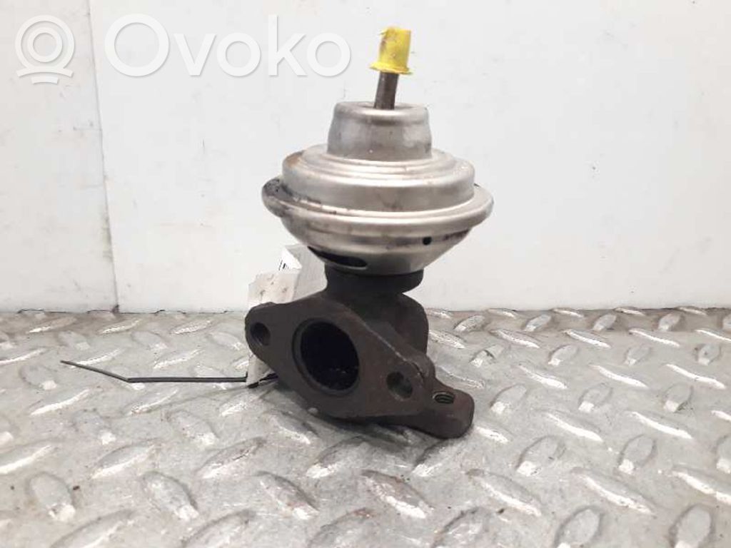 Audi A4 S4 B5 8D Valvola EGR 