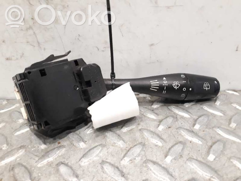 Mitsubishi Montero Palanca de control del limpiaparabrisas 