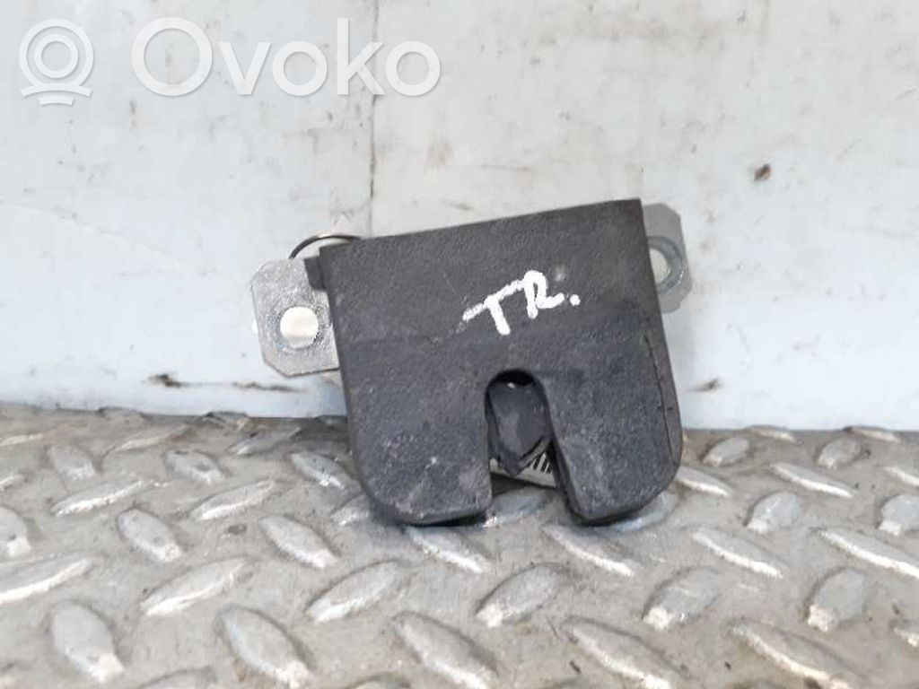 Seat Leon (1M) Blocco chiusura del portellone 